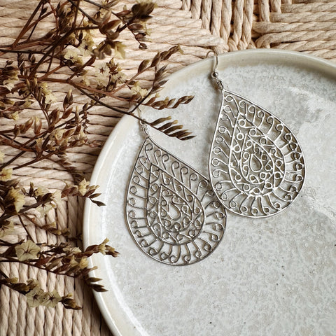 NEW Filigree Paisley Earring