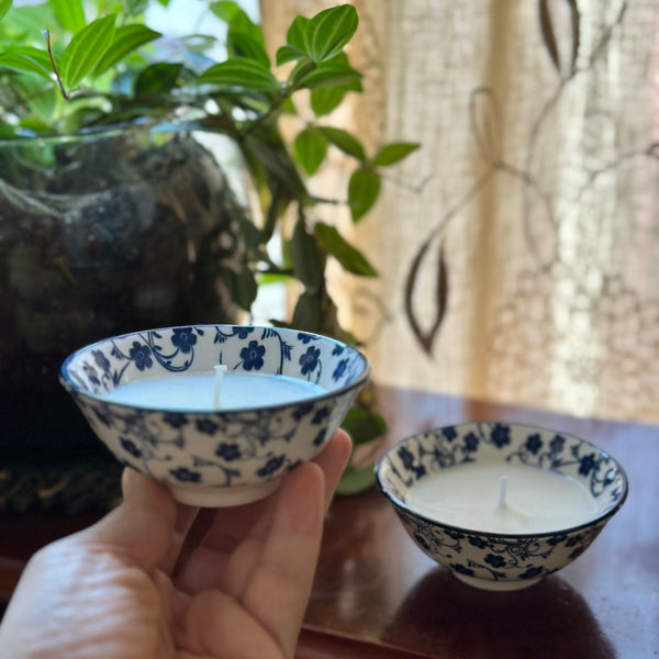 Blue and white flower bowls - small