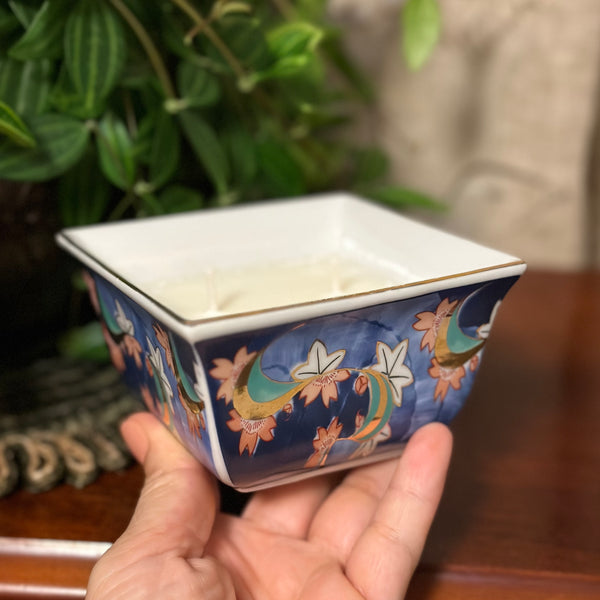 Blue Oriental bowl candle