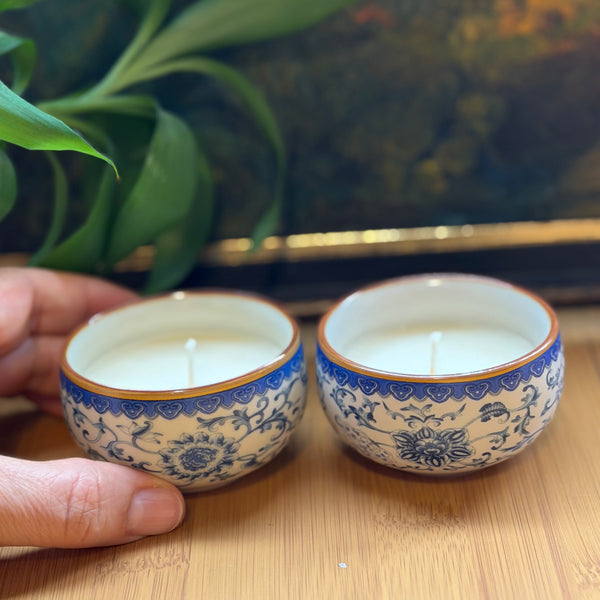 Blue & White round miniature tea cup candles