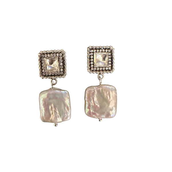 NEW - Vintage Baroque Pearl earring
