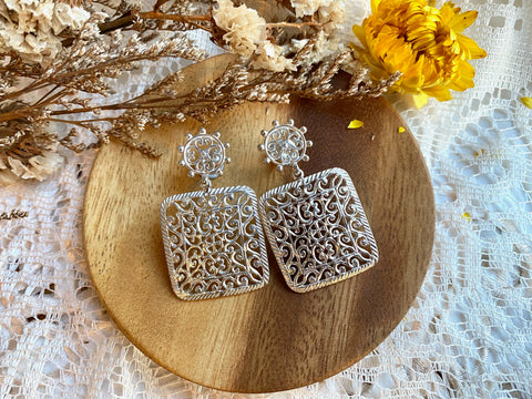 SOLD - NEW Square Ajouré earring