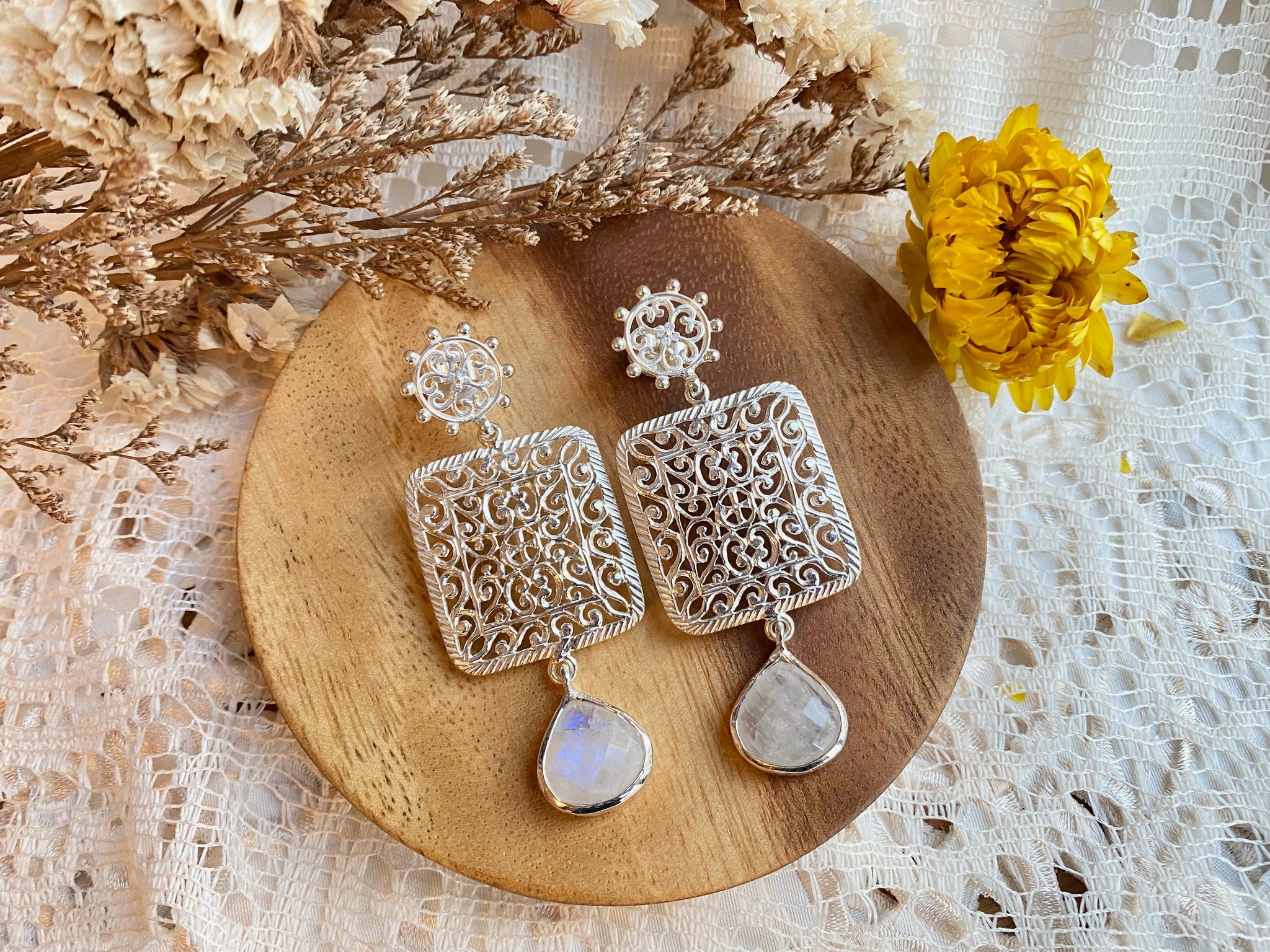 SOLD - ON SALE - NEW Square Ajouré earring, Moonstone