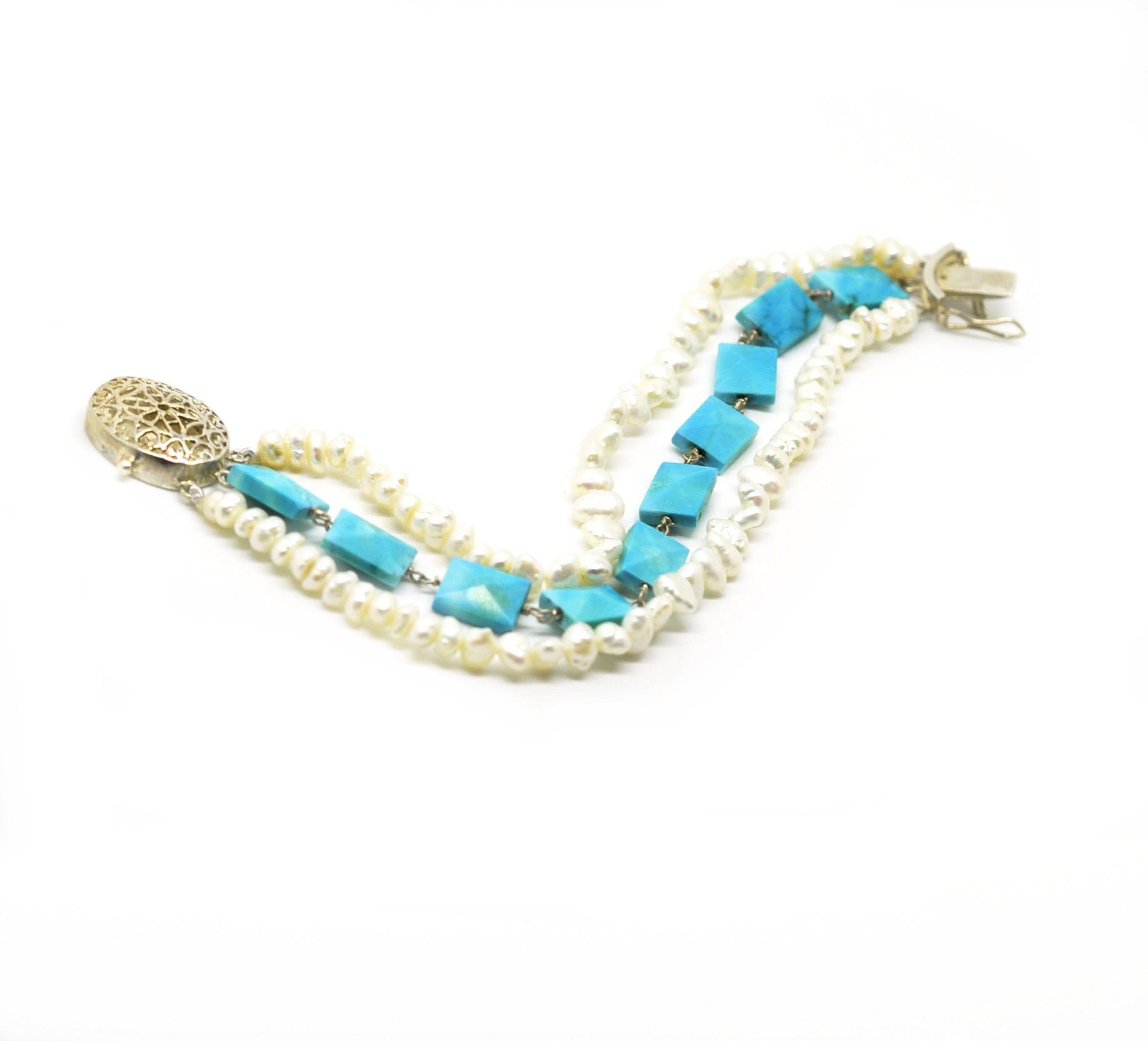 Turquoise and pearl Bracelet