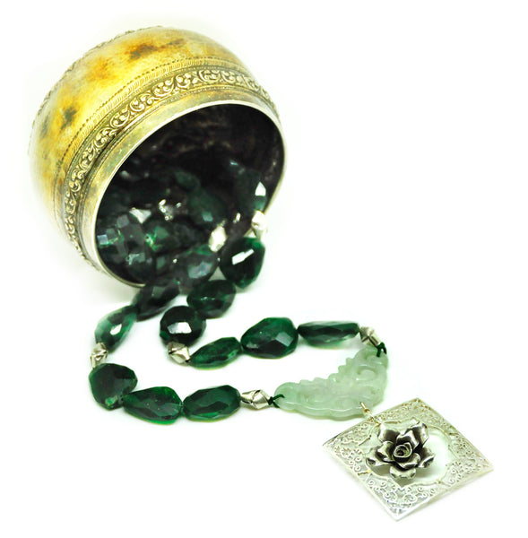 ON SALE - Carved Jade and green Aventurine necklace